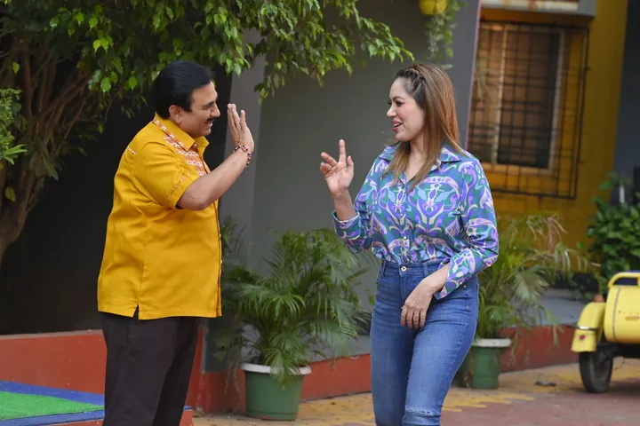 TMKOC UPDATE Jethalal gets into trouble while trying to help Babita