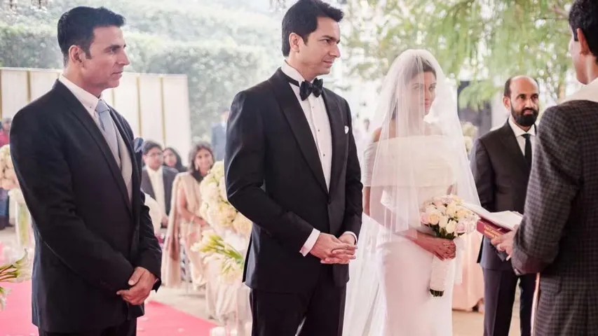 akshay asin rahul.png