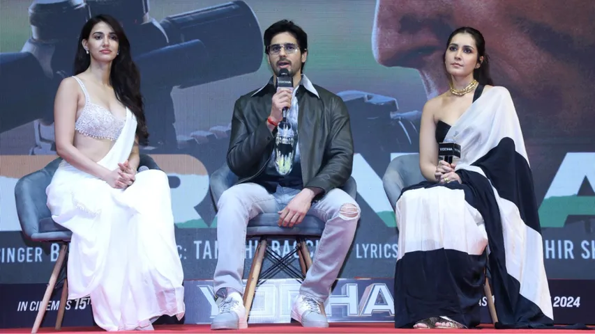 Siddharth Malhotra promotes Yodha with Raashi Khanna and Disha Patani in Delhi