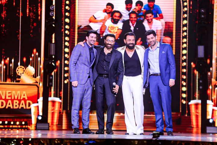 The Deols dominate at the Maruti Suzuki presents 22nd Zee Cine Awards 2024
