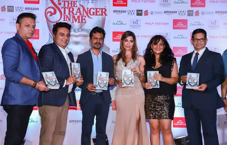 नवाजुद्दीन सिद्दीकी ने लॉन्च की नीता शाह और अदिति मेंदीरत्ता की किताब स्ट्रेंजर इन मी