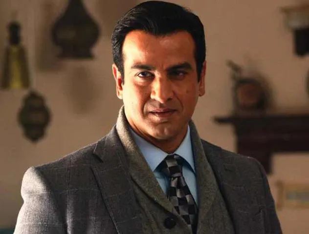 एक्टर रोनित रॉय का अमेरिका में मारे गए अश्वेत नागरिक जॉर्ज फ्लॉयड की मौत से क्या है संबंध,जानें  क्यों हो रहे हैं ट्रेंड