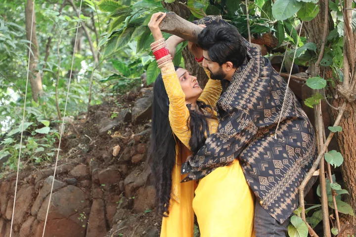 Bhagya Lakshmi के एक सीक्वेंस में Rohit Suchanti aka Rishi ने किया एक खतरनाक स्टंट