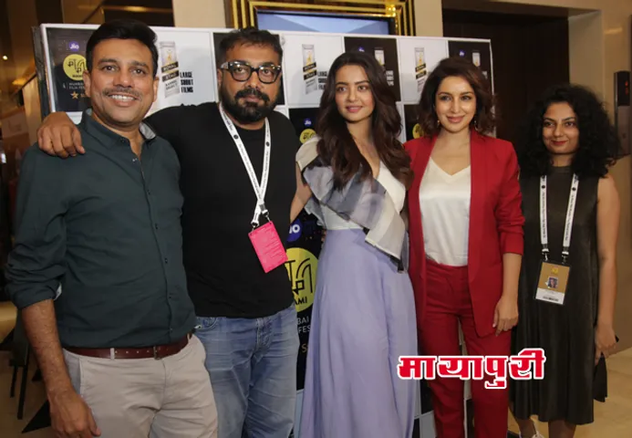 रॉयल स्टैग बैरल सेलेक्ट लार्ज के फिल्म प्रीमियर में पहुंचे बॉलीवुड स्टार्स