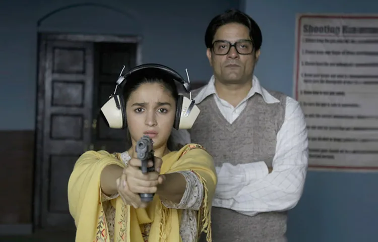 दुनियाभर में छाया आलिया का जादू, 'राजी' ने की 200 करोड़ के क्लब में एंट्री