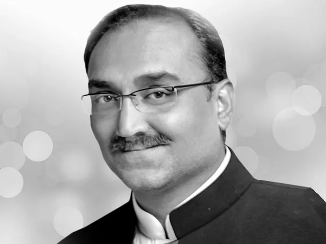 आदित्य चोपड़ा के जन्मदिन के अवसर पर ये पेज मायापुरी अंक 1149 से लिया गया है