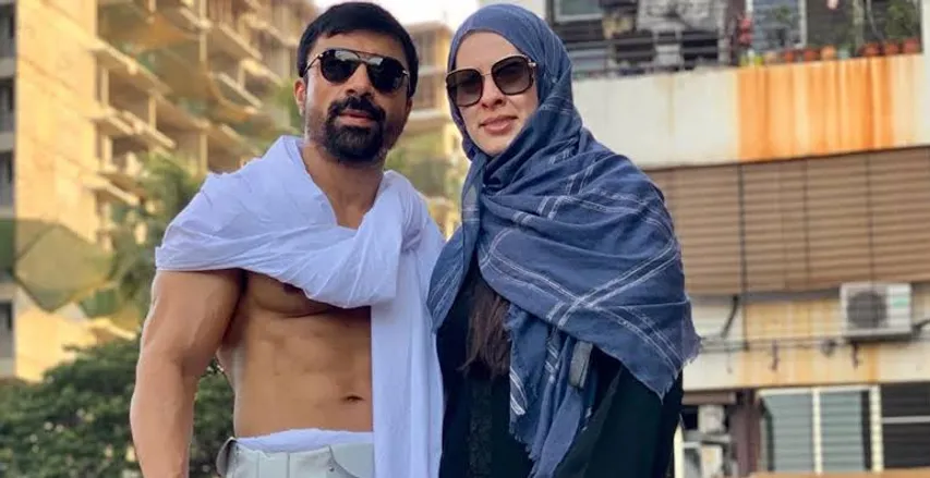 अब अनन्या पांडे के बाद Ayesha Khanको एनसीबी का समन
