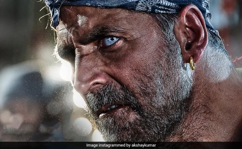फिल्म 'बच्चन पांडे' का पोस्टर हुआ रिलीज