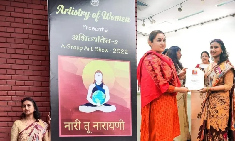 कला प्रदर्शनी में सराही गई शिल्पी खरे