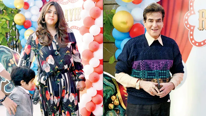 जितेंद्र ने अपने बचपने के जितेंद्र को देखा बेटी एकता कपूर के बेटे की जन्म दिन पार्टी में