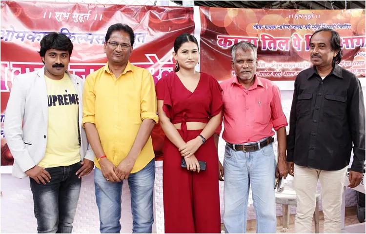 गायक से नायक बने नागेन्द्र उजाला की 2 फिल्मों का मुहूर्त