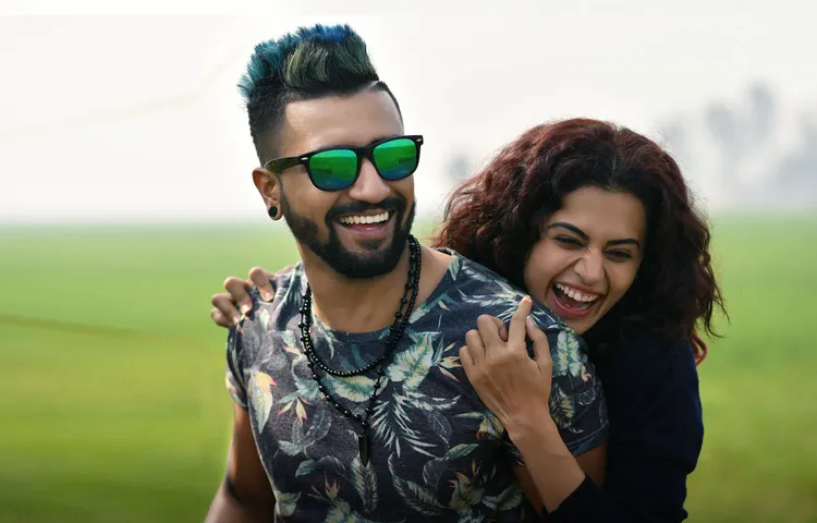 फिल्म मन्मर्ज़ियाँ से विक्की कौशल ने किया सिंगिंग में डेब्यू