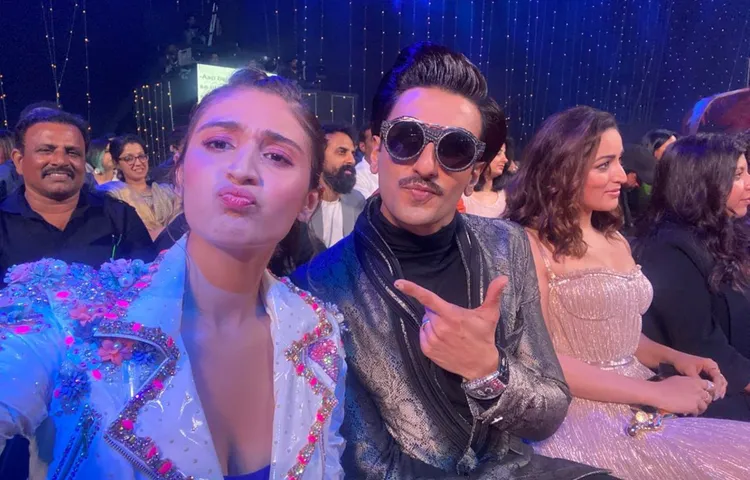 ध्वनि भानूशाली का रणवीर सिंह के साथ फैन मोमेंट 