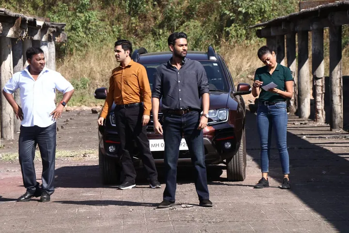 अभिनेता भानु उदय गोस्वामी अपने अपकमिंग सीमित सीरीज़ 'रुद्रकाल' के लिए एक स्टंट सीक्वेंस की शूटिंग के दौरान हुए घायल