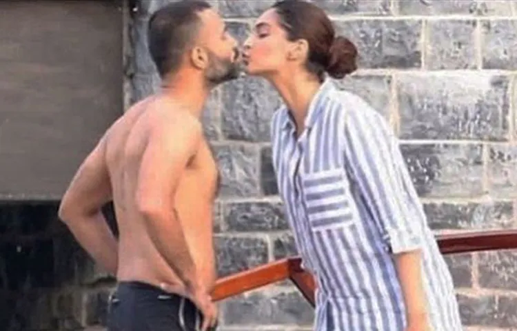 पति आनंद के साथ रोमांटिक होती नजर आई सोनम कपूर तस्वीरें आई सामने
