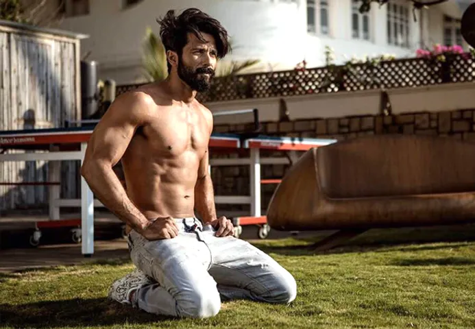 शाहिद कपूर बने एशिया के सबसे सेक्सी पुरुष