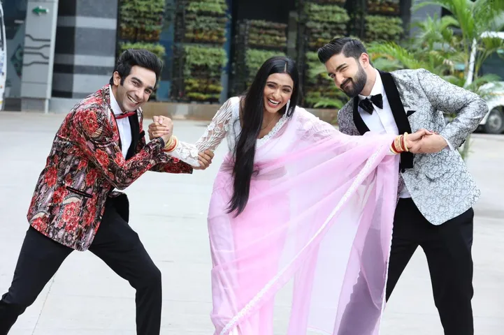 Bhagya Lakshmi Rohit Aishwarya and Aman are exactly like Yeh Jawaani Hai Deewani’s Bunny Aditi and Avi
