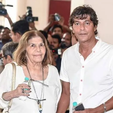 दिलीप साहब के बाद अब नहीं रही इस सेलेब्रिटी की माँ