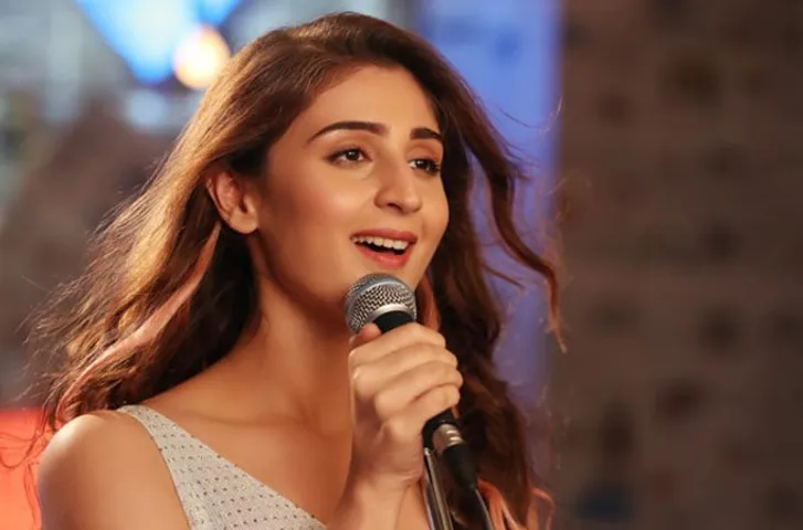 फादर्स डे के अवसर पर, ध्वनि भानुशाली ने खुलासा किया, "मैं अपने पिता के बिना आज कुछ भी नहीं होती"