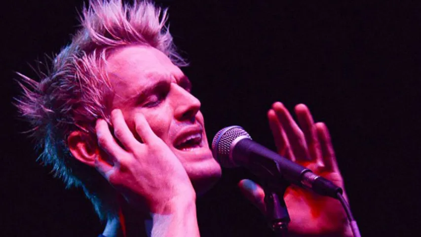 Singer Aaron Carter passes away at 34: