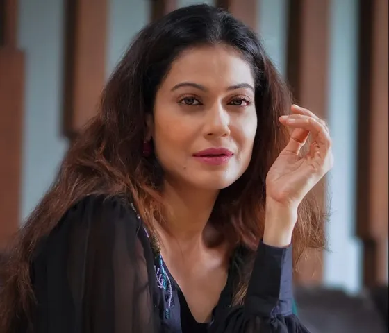 लॉकअप शो में हुआ हंगामा! पायल रोहतगी ने शो के मेकर्स से मांगा जवाब "तीन घंटे कॉरिडोर में लॉक करके क्यों रखा गया”