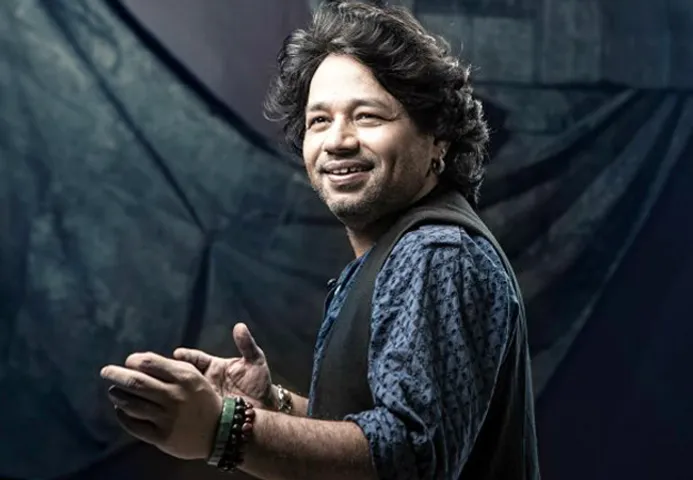 फिल्म 'द गॉड कृष्णा' के लिये कैलाश खेर ने  होली गीत गाया