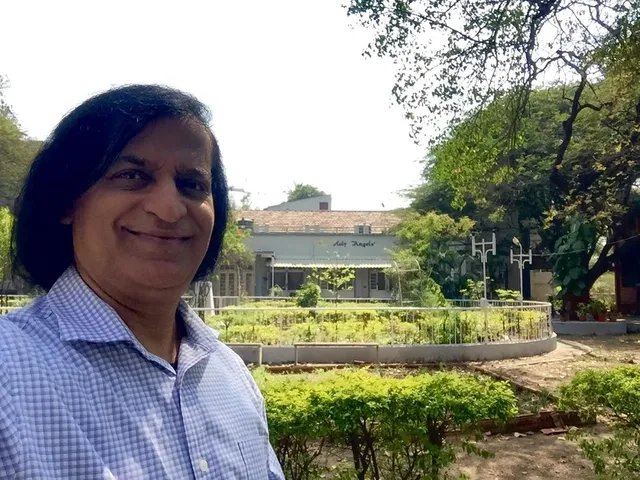 संगीतकार जोसेफ मेंडोज़ा पर सिंगापुर के नेशनल सांग के लिरिक्स चुराने का लगा आरोप