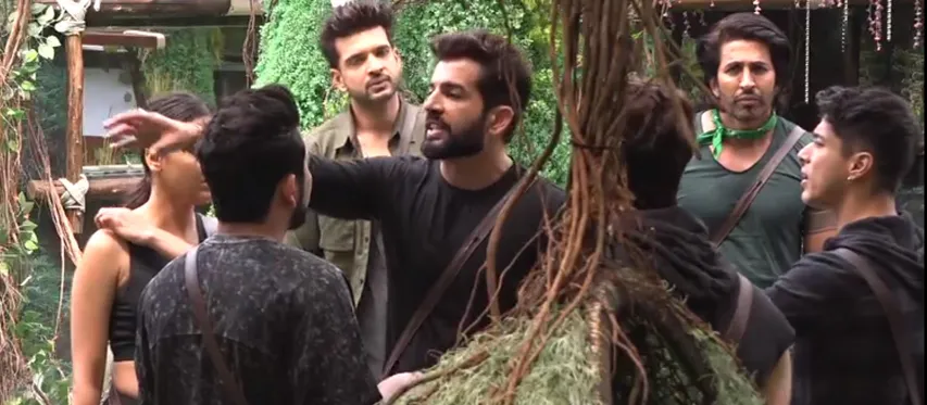 Bigg Boss 15: प्रतीक और जय भानूशाली के बीच हुई लड़ाई, प्रतीक ने तोड़ा गेट का गिलास