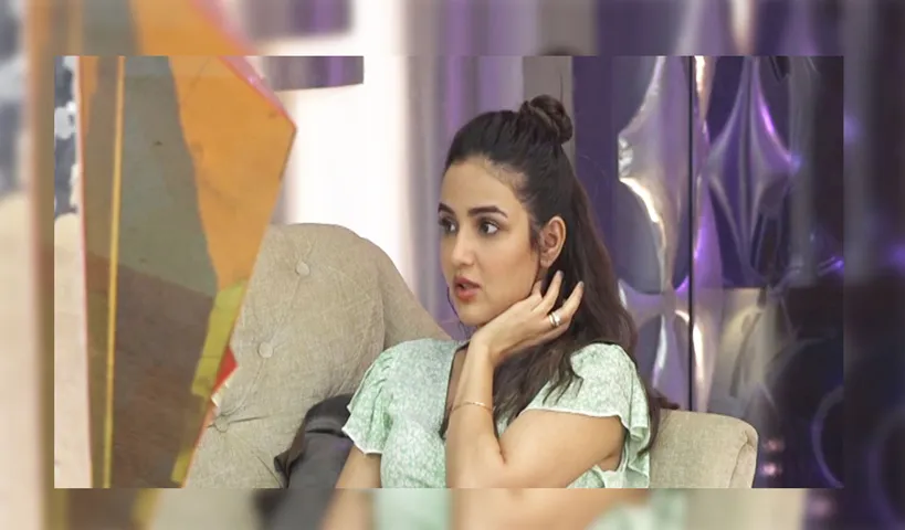 कैप्टेंसी टास्क के दौरान जैस्मिन भसीन ने दिया रुबीना दिलाइक को धोखा, बोली- मैं किसी की सगी नहीं...