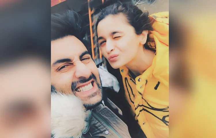 रणबीर कपूर और आलिया भट्ट का दिखा क्यूट अंदाज, साथ में शेयर की फोटो 