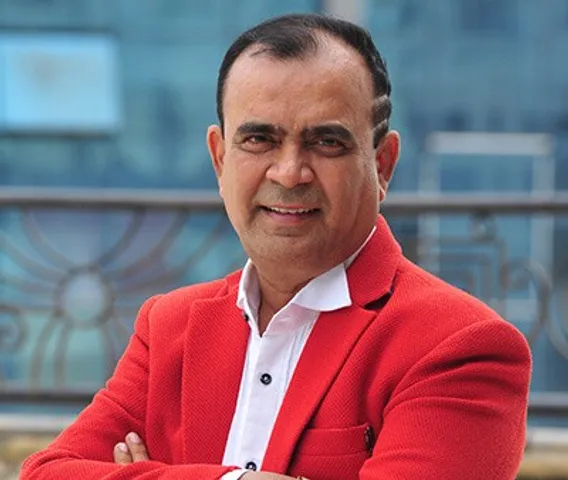 डॉ योगेश लखानी सीएमडी ब्राइट आउटडोर मीडिया प्राइवेट लिमिटेड द्वारा तत्काल पूरे मुंबई में नई 14 prime साइटों के अच्छे स्थान की घोषणा करते हुए खुशी हो रही है।