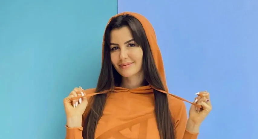 अभिनेत्री Giorgia Andriani ने किया सनी लियोनी के क्लोथिंग लेबल में अपने कर्व्स को फ्लॉन्ट: देखिये तस्वीरें|