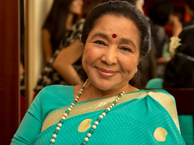 बायोपिक बनाने पर बोलीं आशा भोसले , 'हमारा जीवन निजी, नहीं बनना चाहती किसी फिल्म का विषय