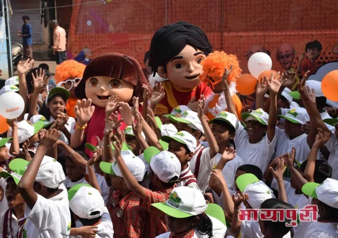 निकटून्स शिवा और डोरा लेकर आए ‘हैप्पी बस’