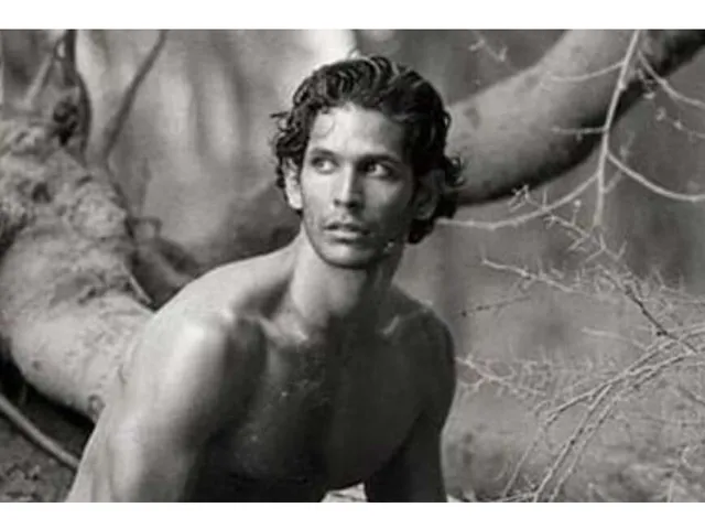 BIRTHDAY SPECIAL: 25 साल पहले मिलिंद सोमन के न्यूड फोटोशूट से देश में मचा था बवाल