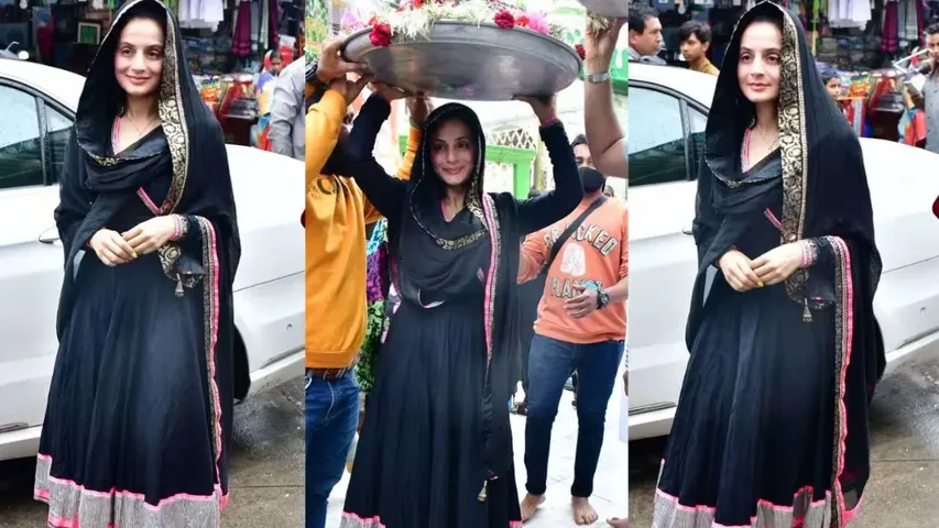 Ameesha Patel in Dargah: Mahim Dargah before the release of Gadar 2Ameesha Patel