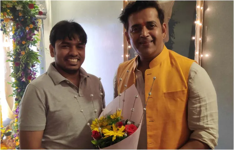 सांसद बनने के बाद पहली बार गणेश चतुर्थी पर रवि किशन को बधाई देने पहुंचे संजय भूषण पटियाला