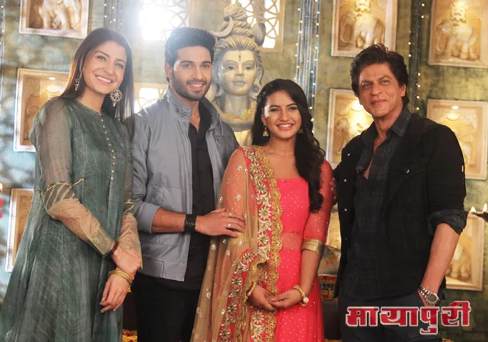 कलर्स के सीरियल ‘उड़ान’ में ‘जब हैरी मेट सेजल’ को प्रमोट करने पहुंचे शाहरुख़ और अनुष्का