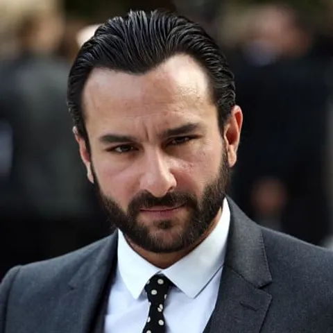 अभिनेता Saif Ali Khan को क्यों है हिंदी मीडिया से परेशानी