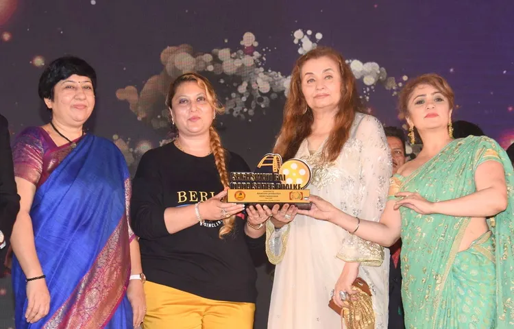 फिल्म इंडस्ट्री की महिलाओं को दिया गया सरस्वती बाई दादा साहब फाल्के अवॉर्ड