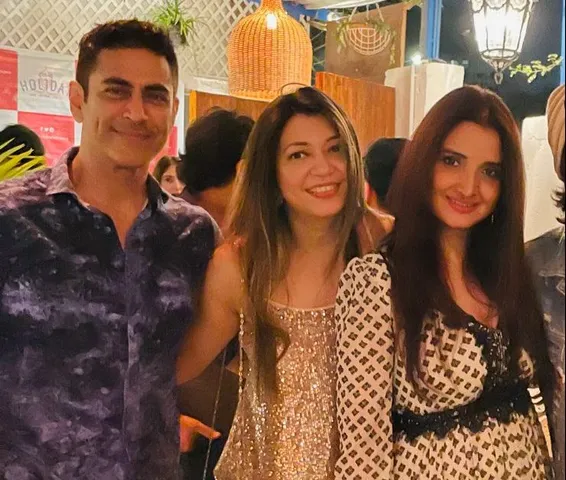 अभिनेता युगल तरुण और स्मृति खन्ना बॉबी के के रिसॉर्ट वियर और वेडिंग कलेक्शन का अनावरण करेंगे