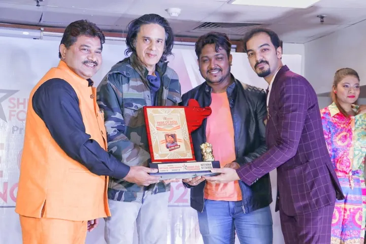 फिल्मकार अज़हर हुसैन को मिले साल के आखिरी दिनों में चार अवार्डस