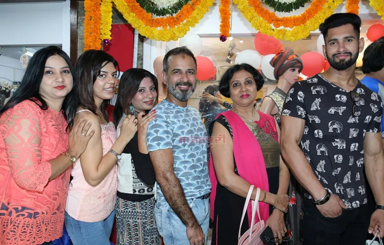 मुंबई में हुआ नए 'मीनू मार्ट' शोरूम का उद्घाटन