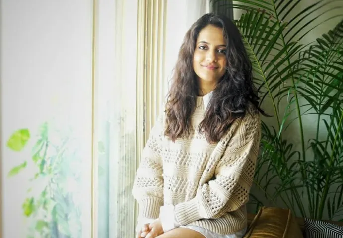 एक्सेल एंटरटेनमेंट जसलीन रॉयल के 'खो गए हम कहां' के नाम से एक फिल्म बनाएगा