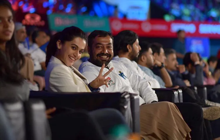 तापसी पन्नू की टीम  पुणे 7 ऐस ने प्रीमियर बैडमिंटन लीग में अपना पहला मैच खेला