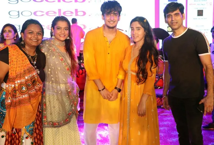 टिकटॉक स्टार भाविन भानुशाली ,समीक्षा सूद ,एकता जैन ने गोसेलेब नवरात्री में शिरकत की
