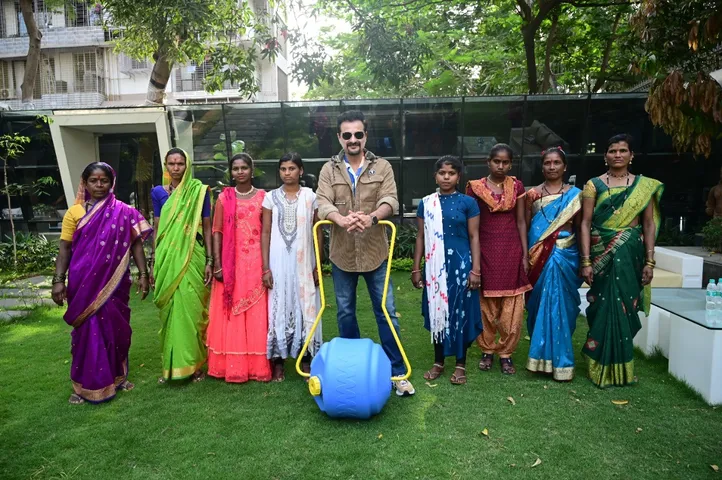 वेल्स ऑन व्हील्स एनजीओ से जुड़े संजय कपूर
