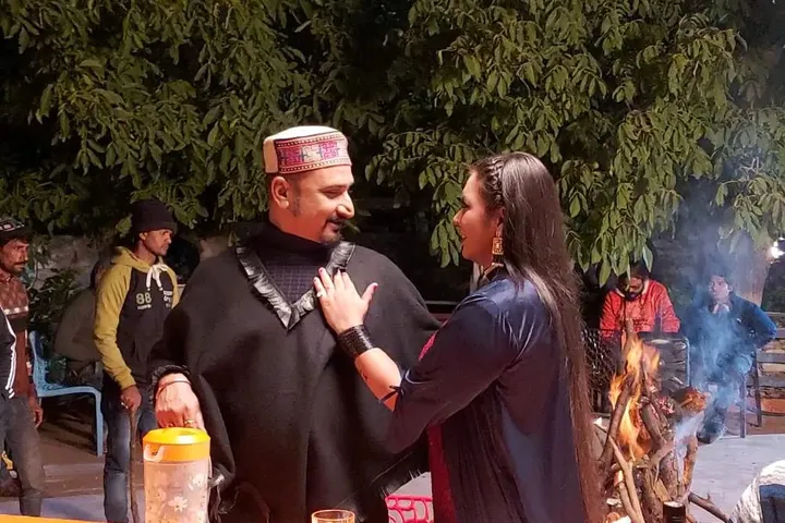 उत्तराखण्ड की हसीन वादियों में चल रही है अवधेश मिश्रा व प्रनीत वर्मा की फ़िल्म "अजनबी" की शूटिंग