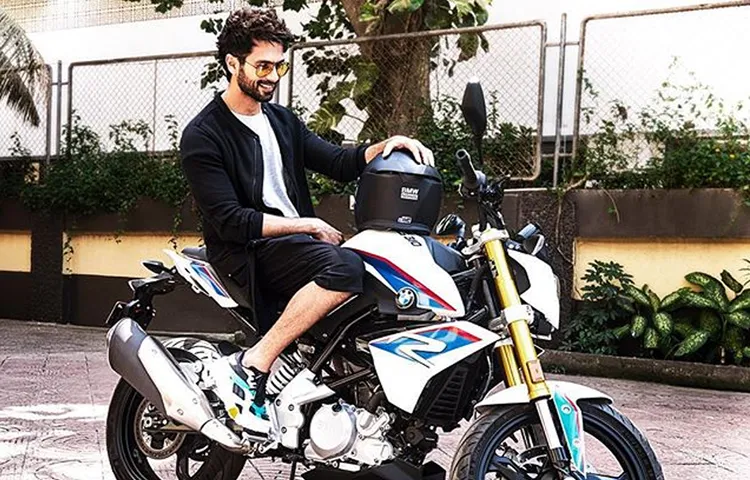 शाहिद कपूर ने खरीदी सबसे महंगी BMW बाइक, लाखों में है कीमत