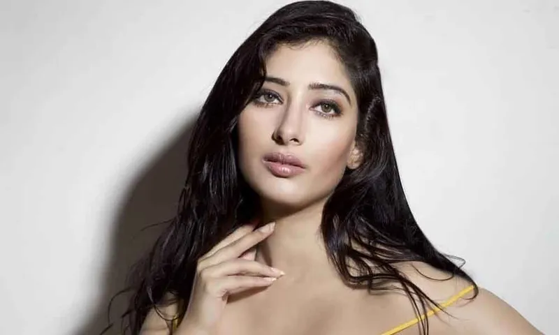 शमी के जादू और विराट कोहली के मील के पत्थर ने भारत की विश्व कप यात्रा को रोशन किया है विश्व कप हम ही जीतेंगे - निहारिका रायज़ादा